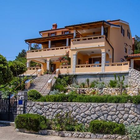 Apartmani Zorica Martinscica  Luaran gambar