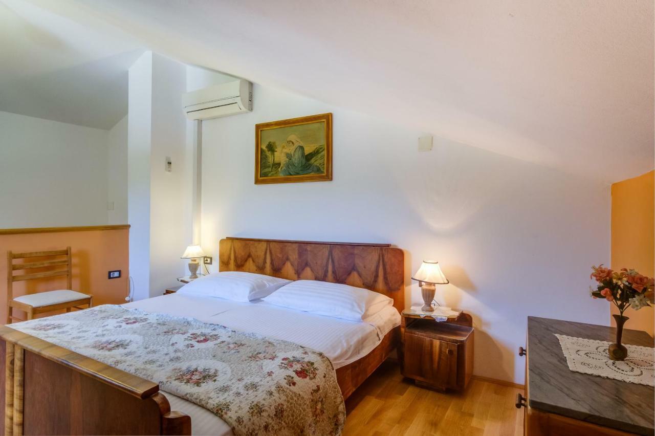 Apartmani Zorica Martinscica  Luaran gambar