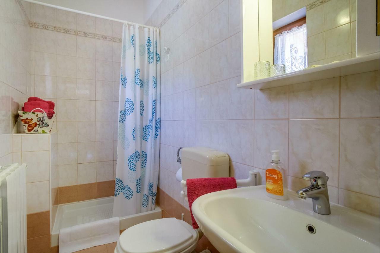 Apartmani Zorica Martinscica  Luaran gambar
